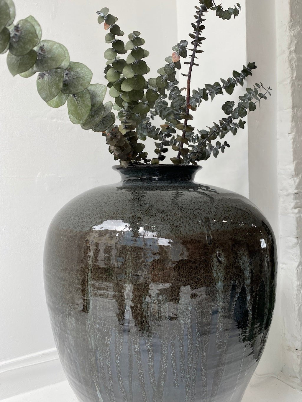 Extra Large Tsubo Jar - Andrew Knee - Beside The Wave