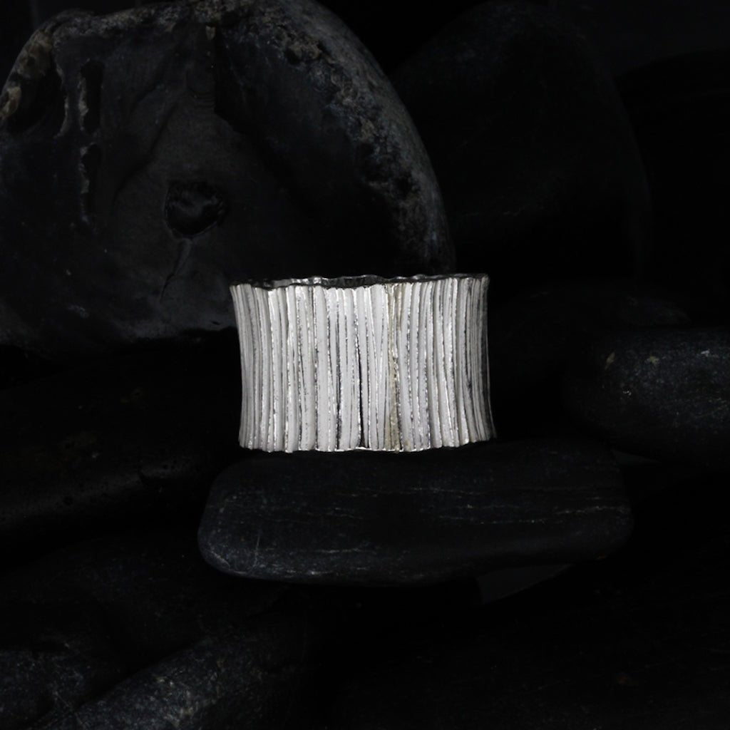 Fine Edge Joined Ring - Stephanie Johnson - Beside The Wave