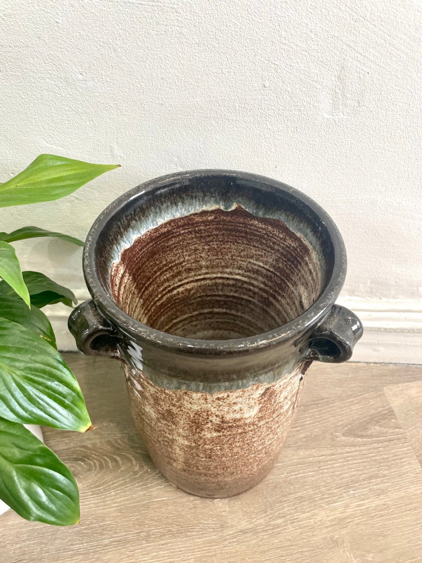 Large Thrown Stoneware Pot - Andrew Knee - Beside The Wave