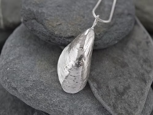 Epphaven Mussel Pendant