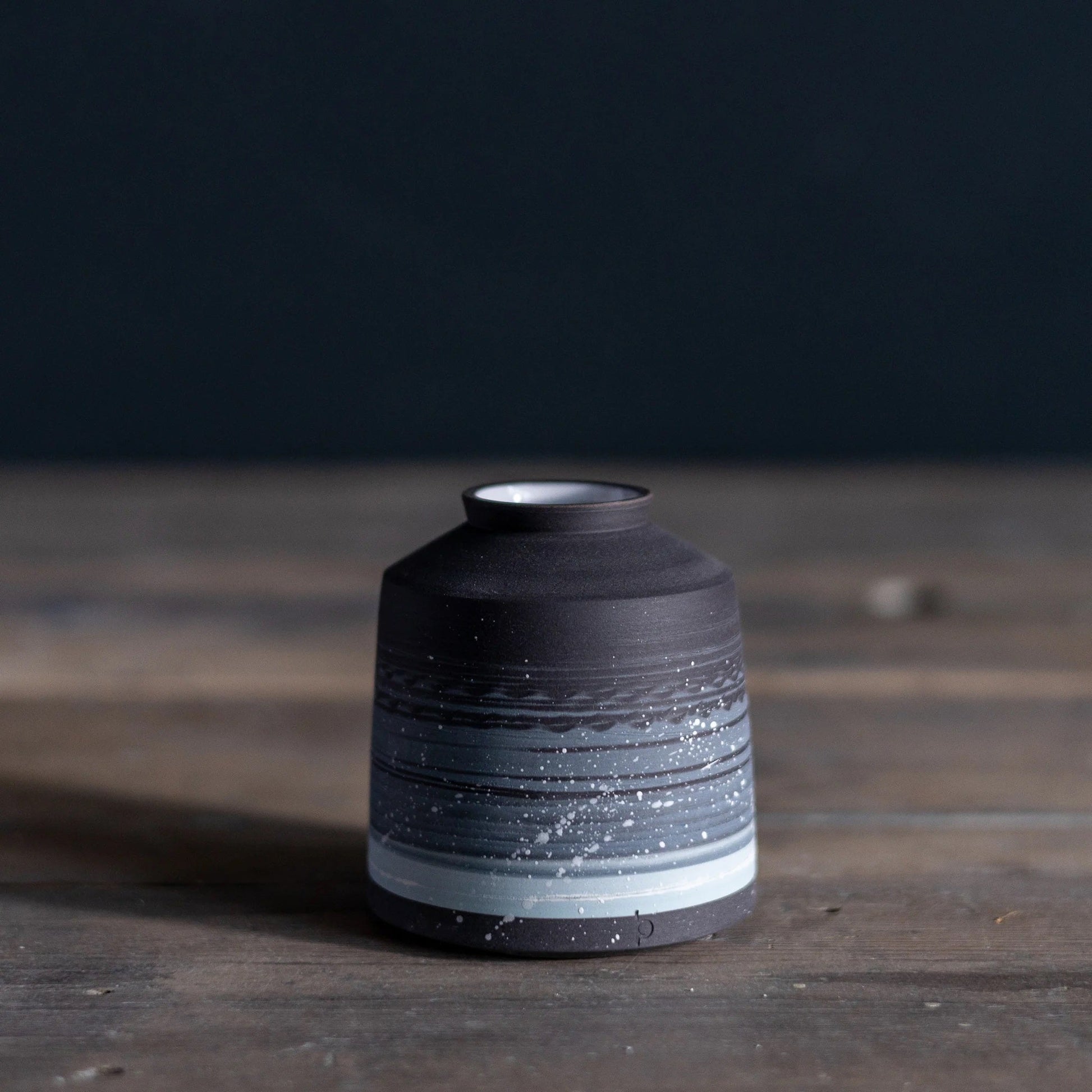Black Porcelain Reed Diffuser - Steve Smith - Beside The Wave