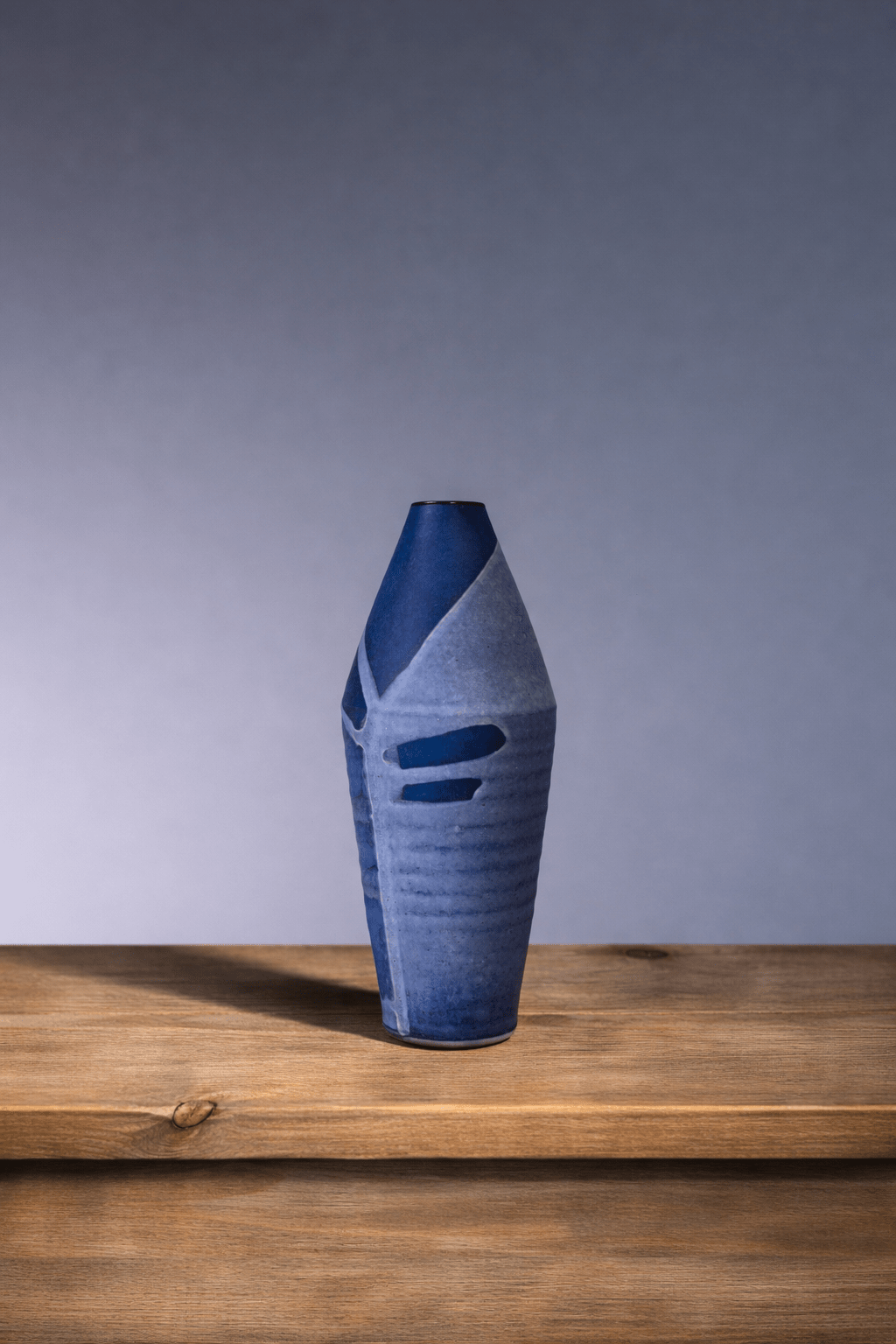 Bud Vase. 2 (Blue) - Steve Smith - Beside The Wave