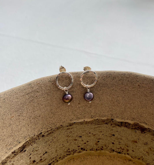 Hollow Pebble and Peacock Studs (Maxi Pearl) - Cat Birch - Beside The Wave