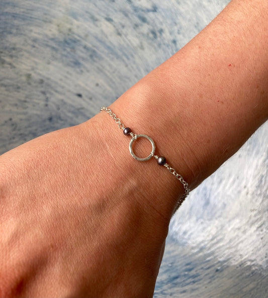 Hollow Pebble Bracelet with Peacock Pearls (Extender Chain) - Cat Birch - Beside The Wave