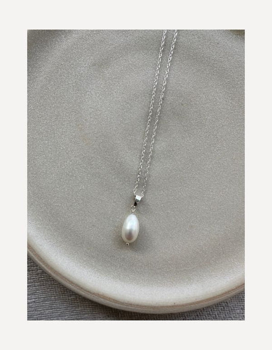 Ivory Baroque Necklace - Cat Birch - Beside The Wave