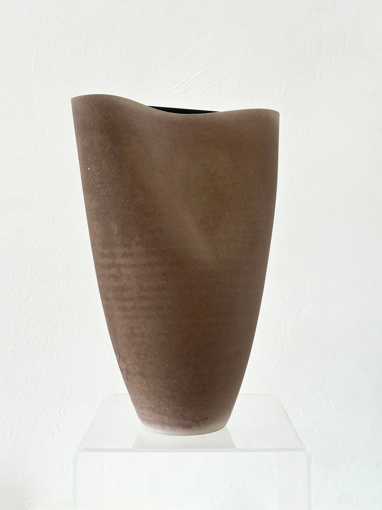 Land & Sky (Nutmeg) Vase - Steve Smith - Beside The Wave