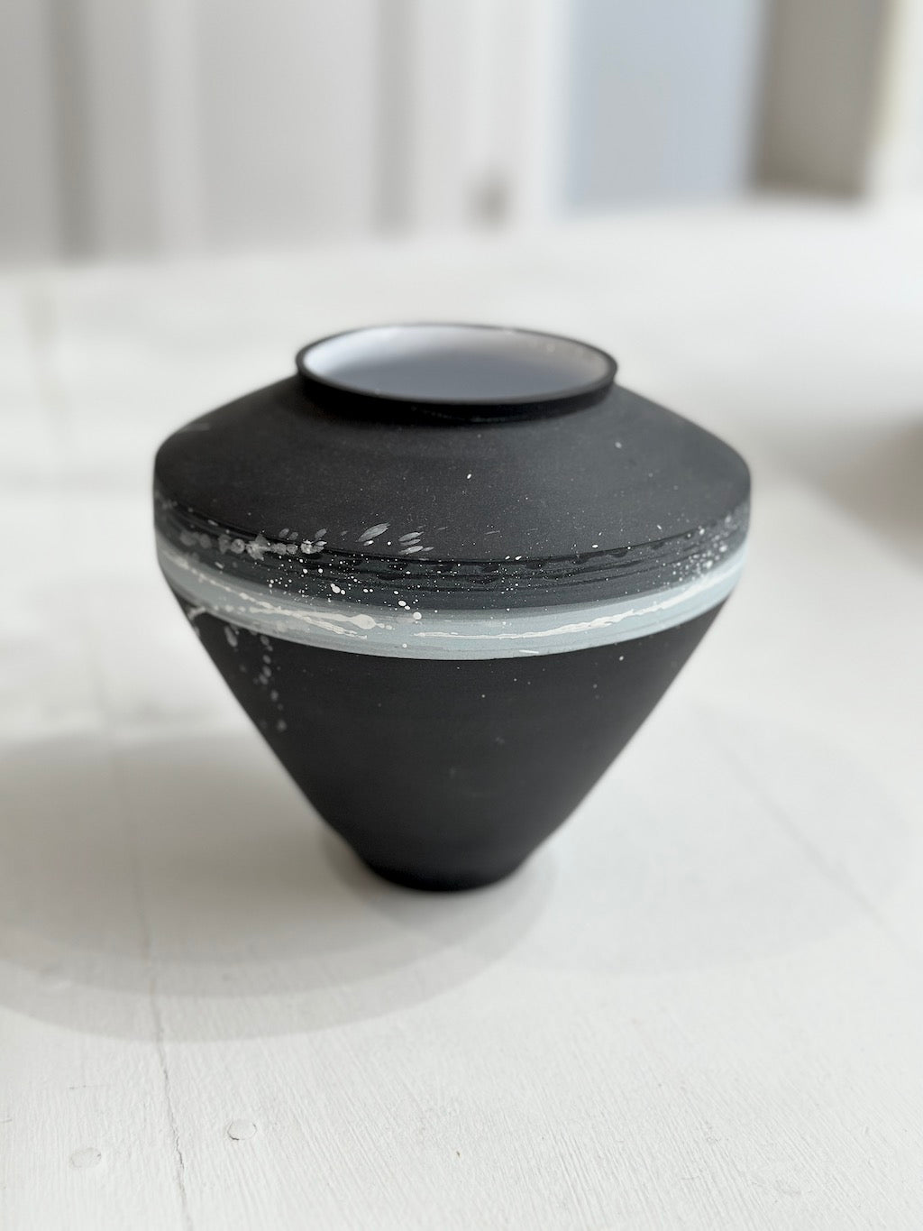 Large Black Porcelain Diamond Vase - Steve Smith - Beside The Wave
