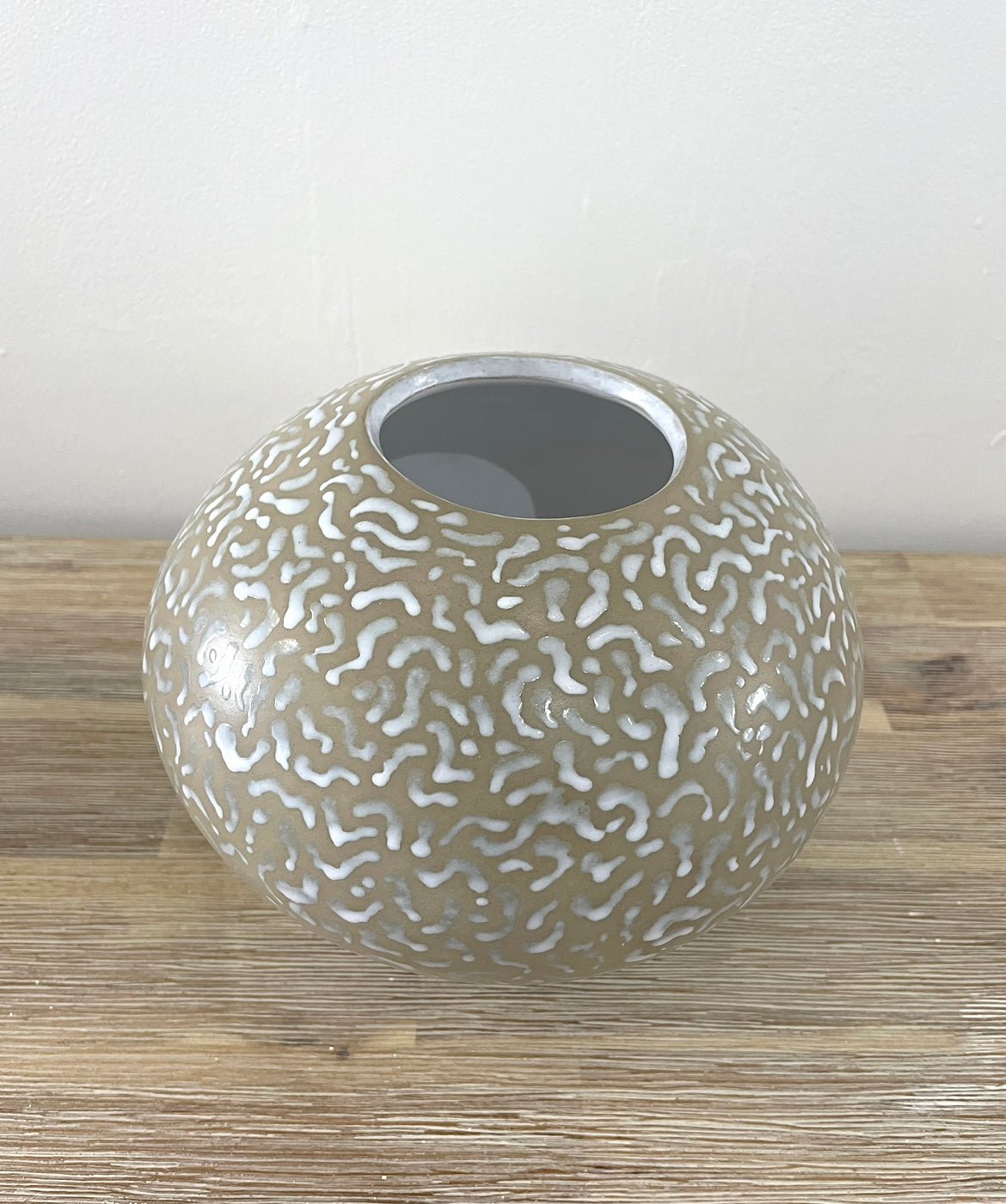 Medium Green Painted Glaze Pot - Annie Hellyer - Beside The Wave