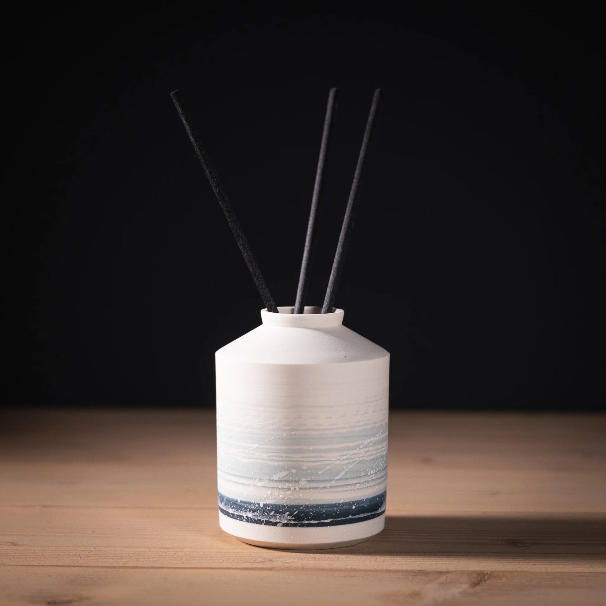 Porcelain Reed Diffuser (Summer Shore) - Steve Smith - Beside The Wave