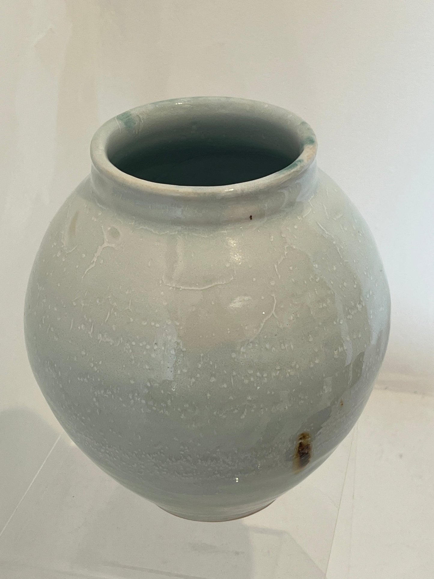 Rounded Vase (ice blue) - Andrew Knee - Beside The Wave