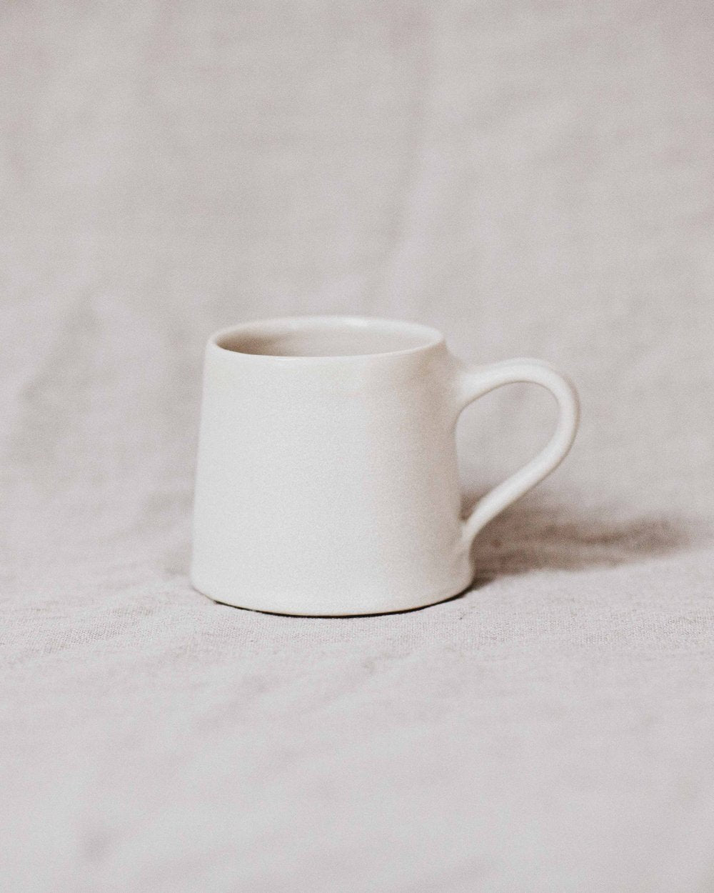Tall Mug Holan - Emily Tapp - Beside The Wave
